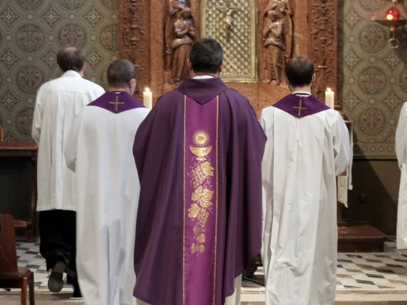 sötétzsolozsma (1).JPG